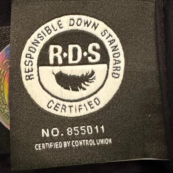 Like new! Aritzia The Super Puff Shorty cliMATTE Goose Down Jacket in Black Sz M - Picture 11 of 12